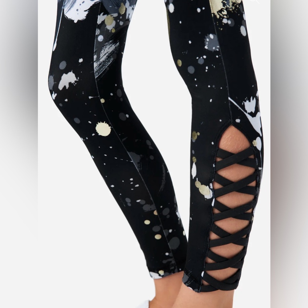 🆕 Justice Girls Athletic Paint Splatter Ankle Leggings